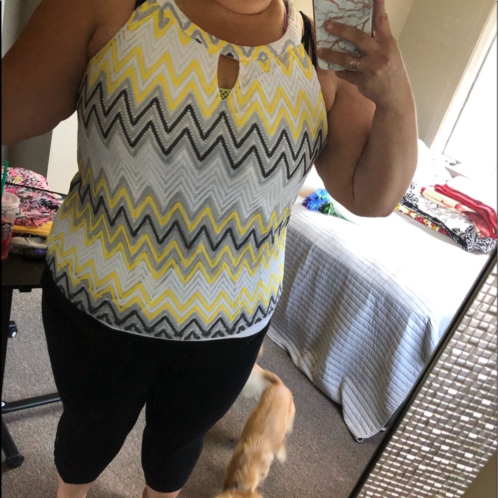 Tacera - Chevron double layered top